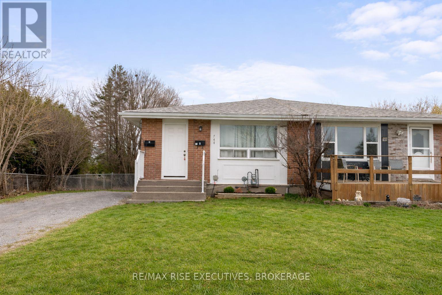 744 SELKIRK ROAD,Kingston (North of Taylor-Kidd Blvd),,