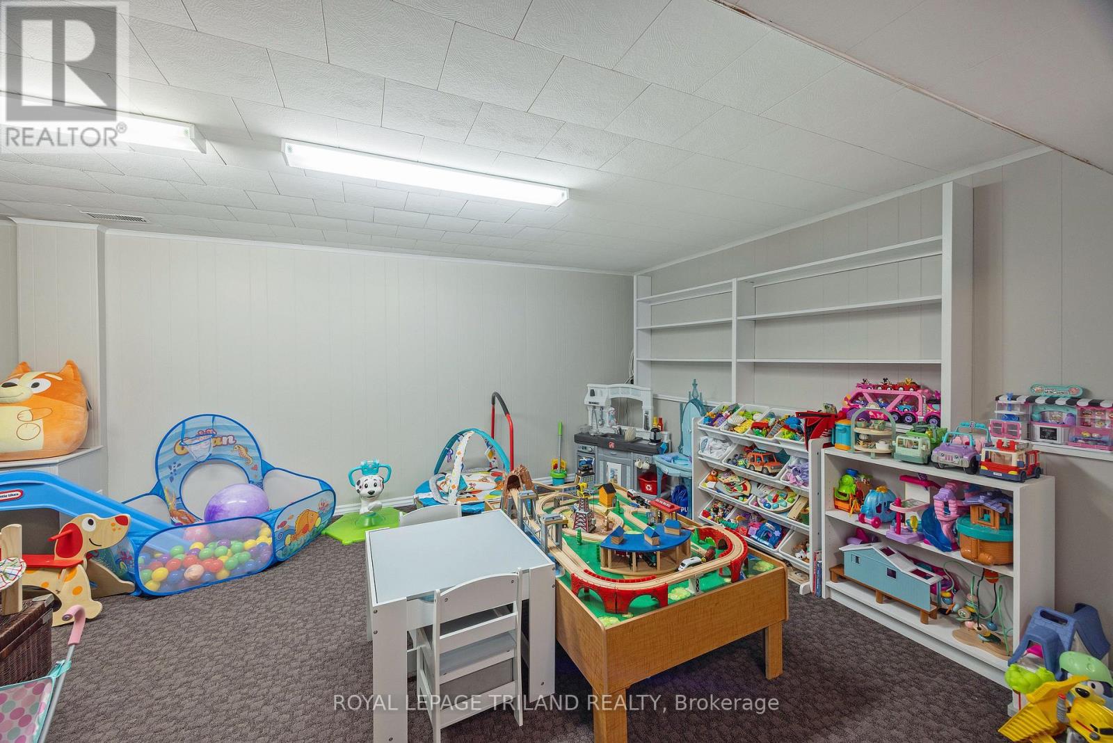 59 LAWRENCE AVENUE Property Photo