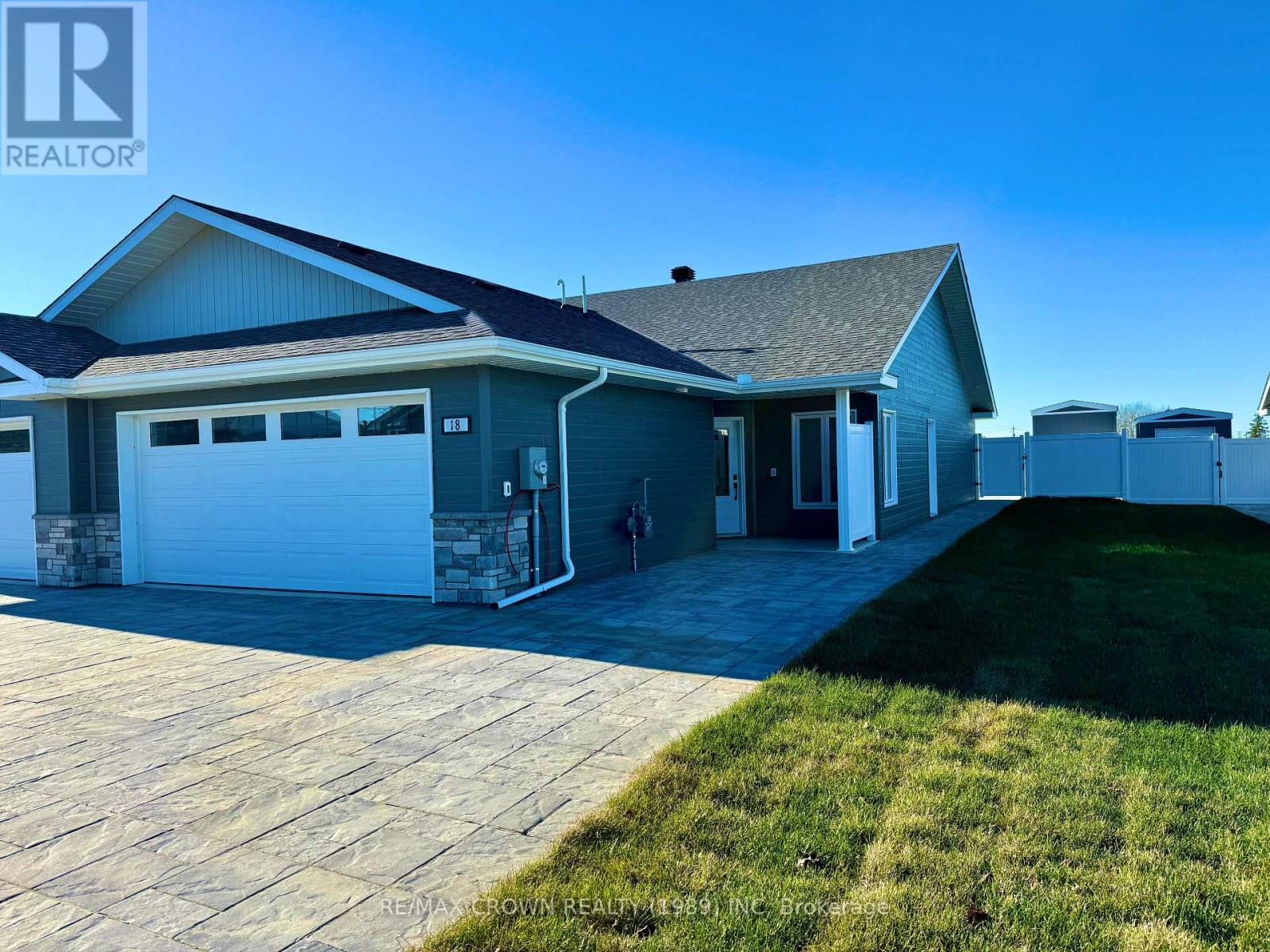 18 GOLF STREET - 1