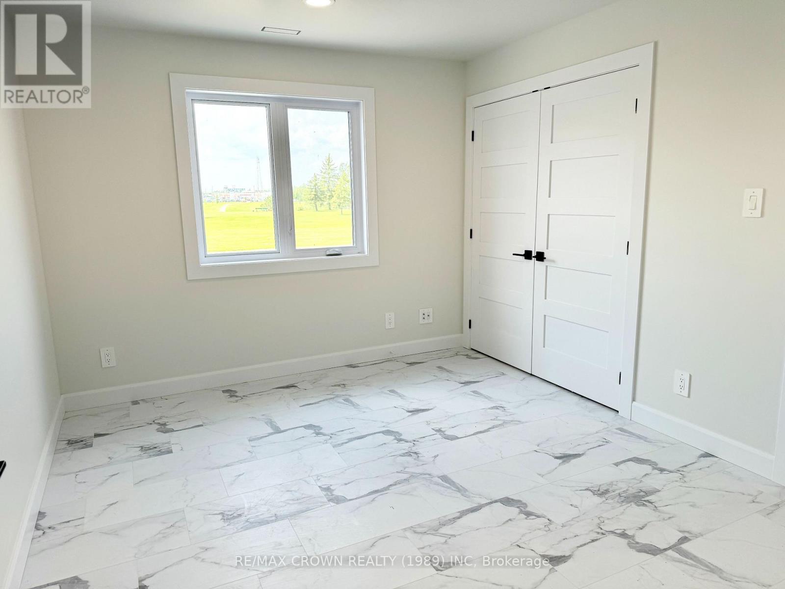 20 GOLF STREET - 22