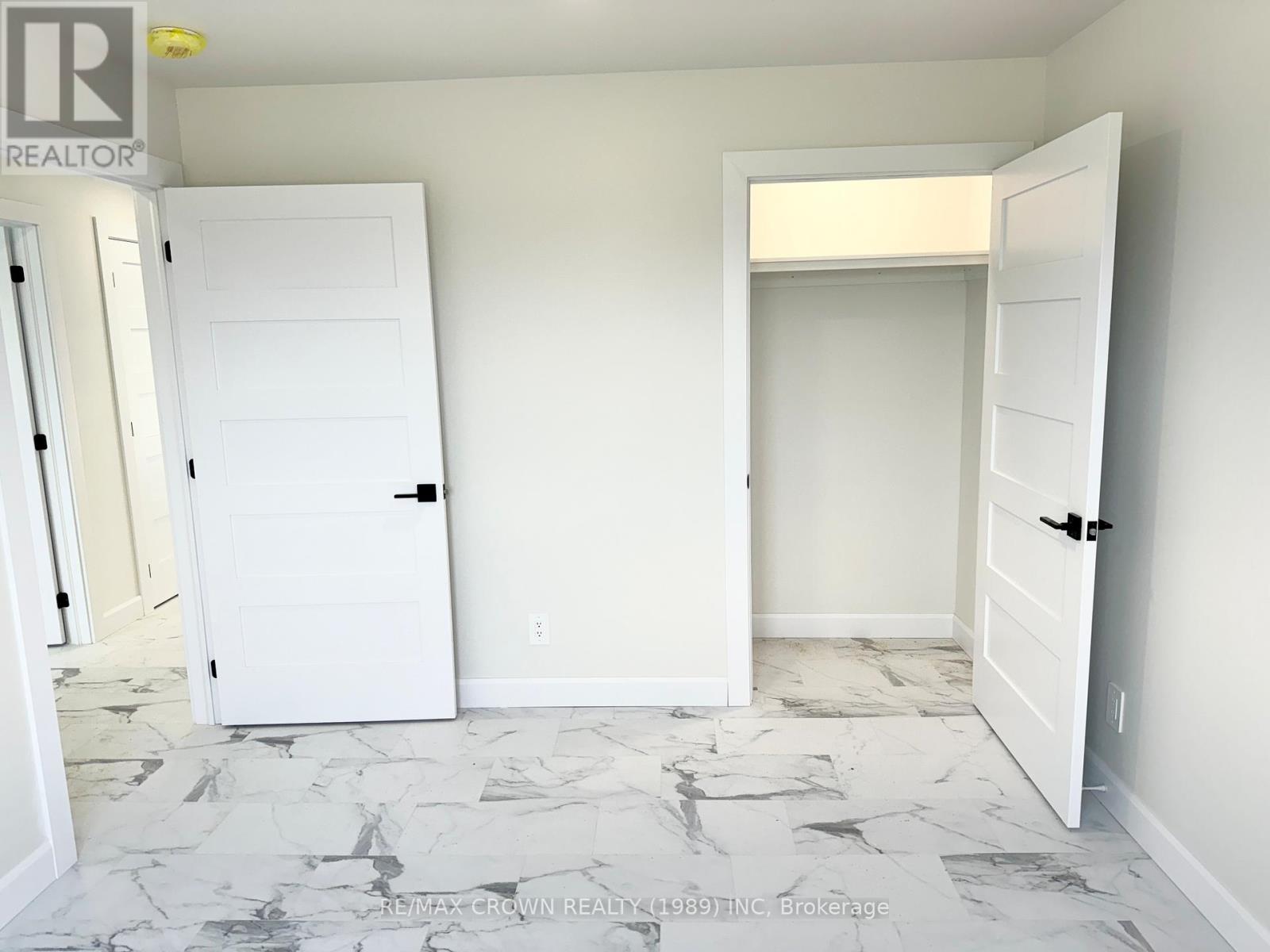 20 GOLF STREET - 25
