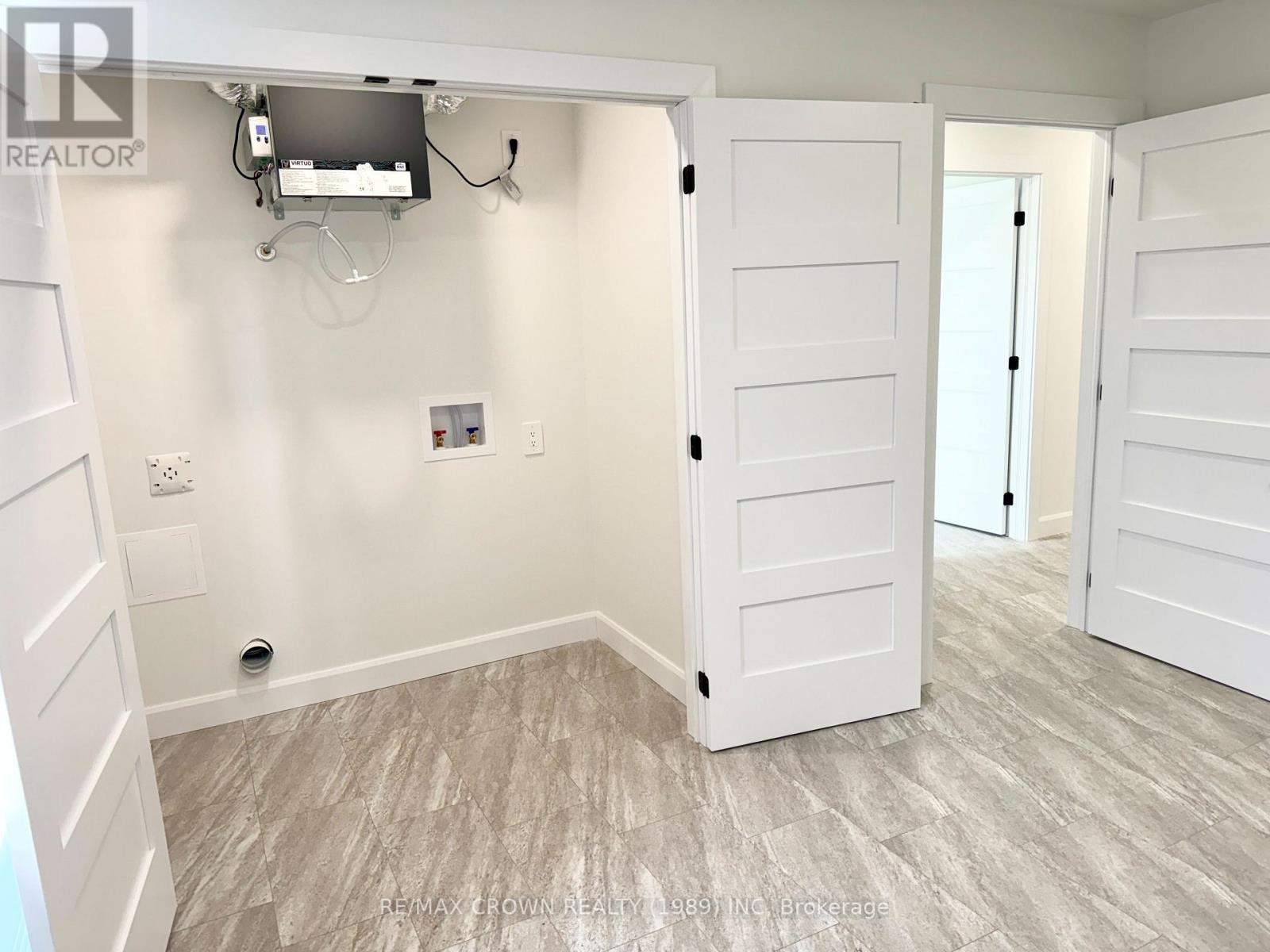 22 GOLF STREET - 24
