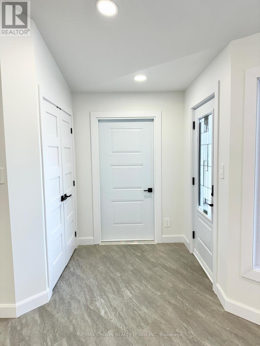 24 GOLF STREET - 13
