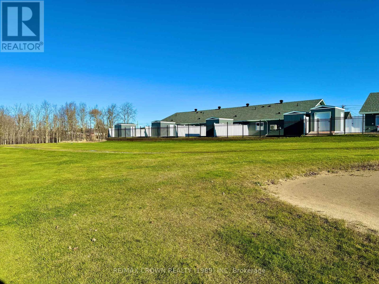 24 GOLF STREET - 37