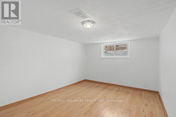 37 AVIS CRESCENT - 20