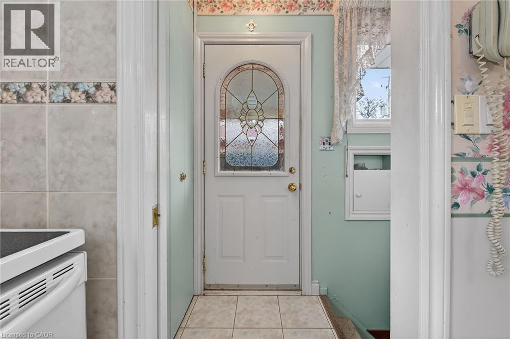 21 BLUEBIRD Avenue - 11