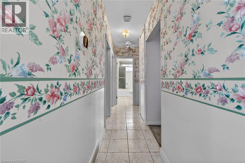 21 BLUEBIRD Avenue - 12