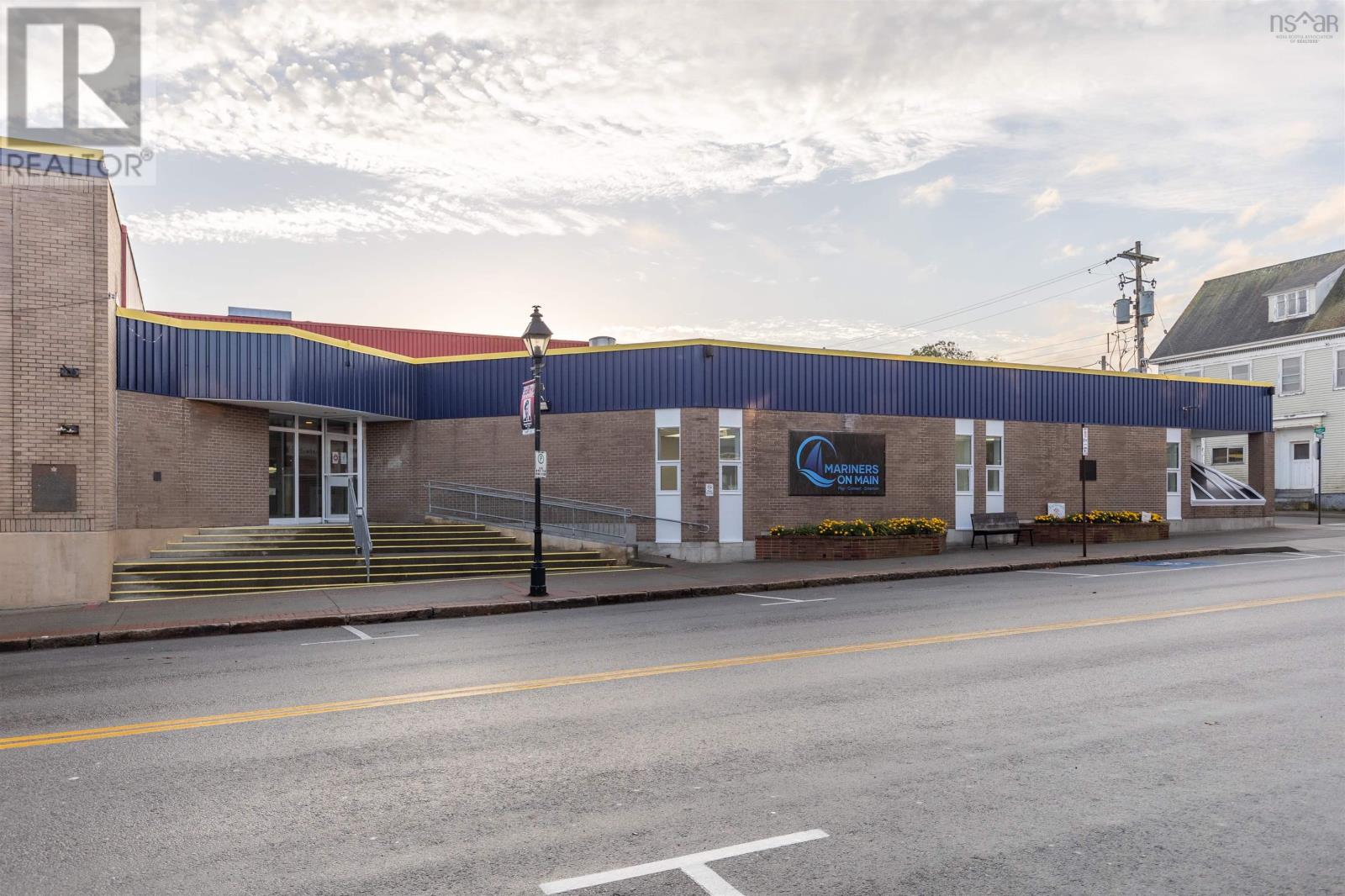 Property 7 of 20 of 275 Main Street