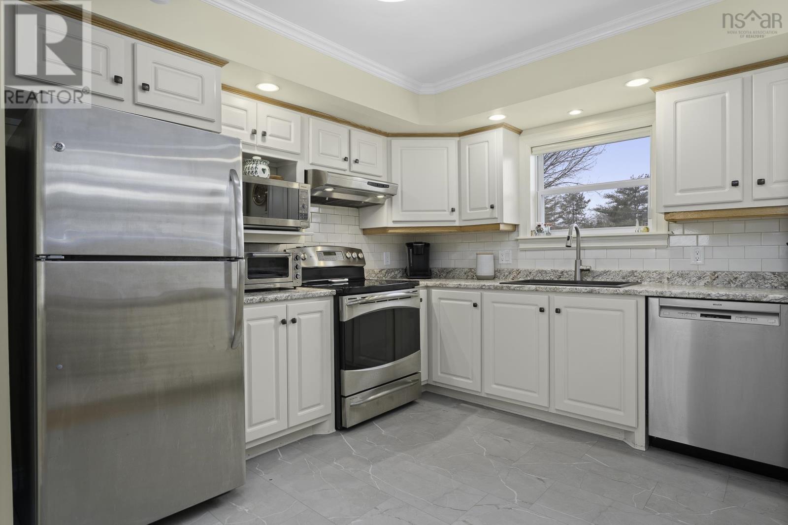 Property 37 of 39 of 56 Hallmark Avenue