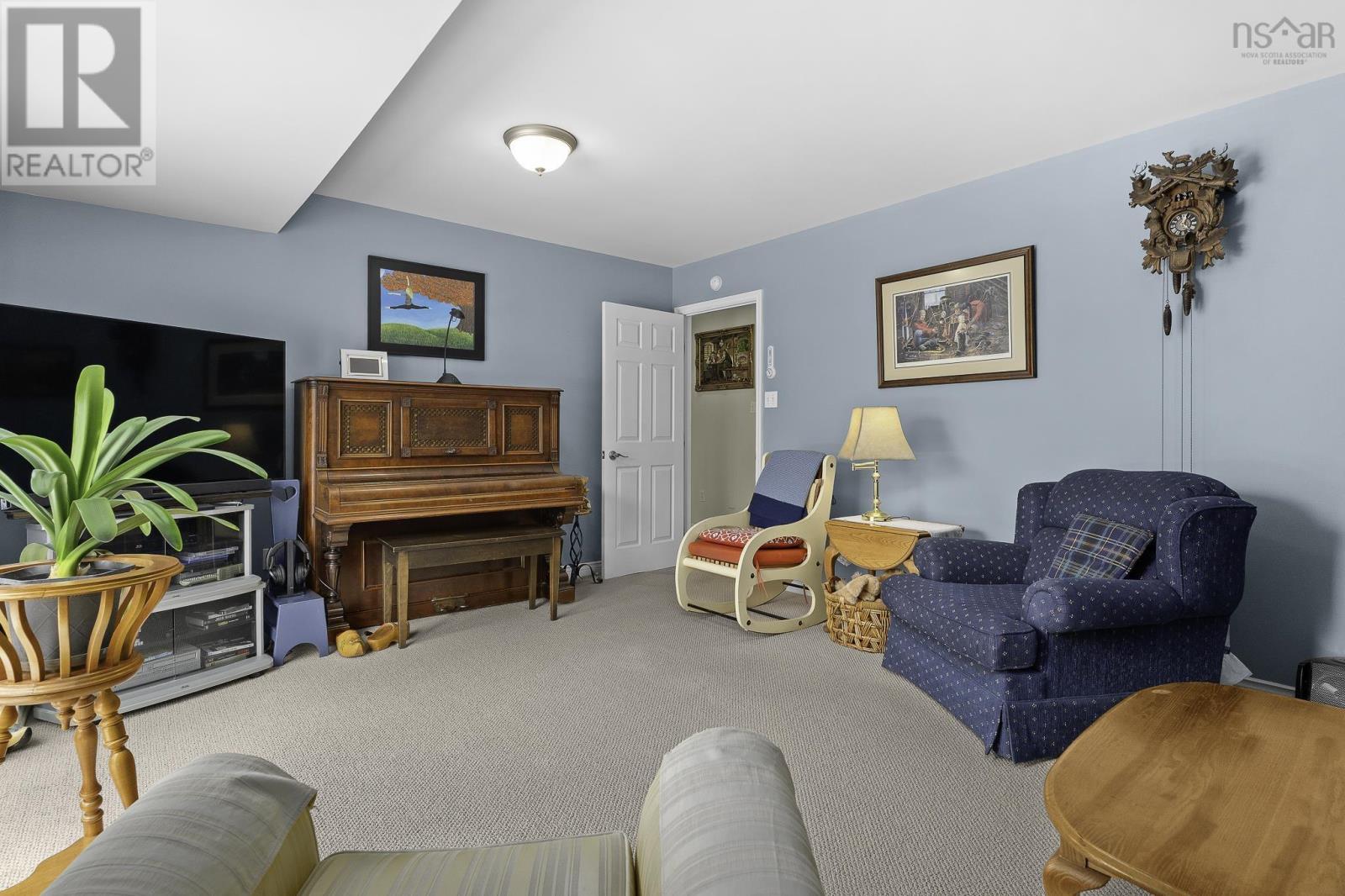 Property 1 of 39 of 56 Hallmark Avenue