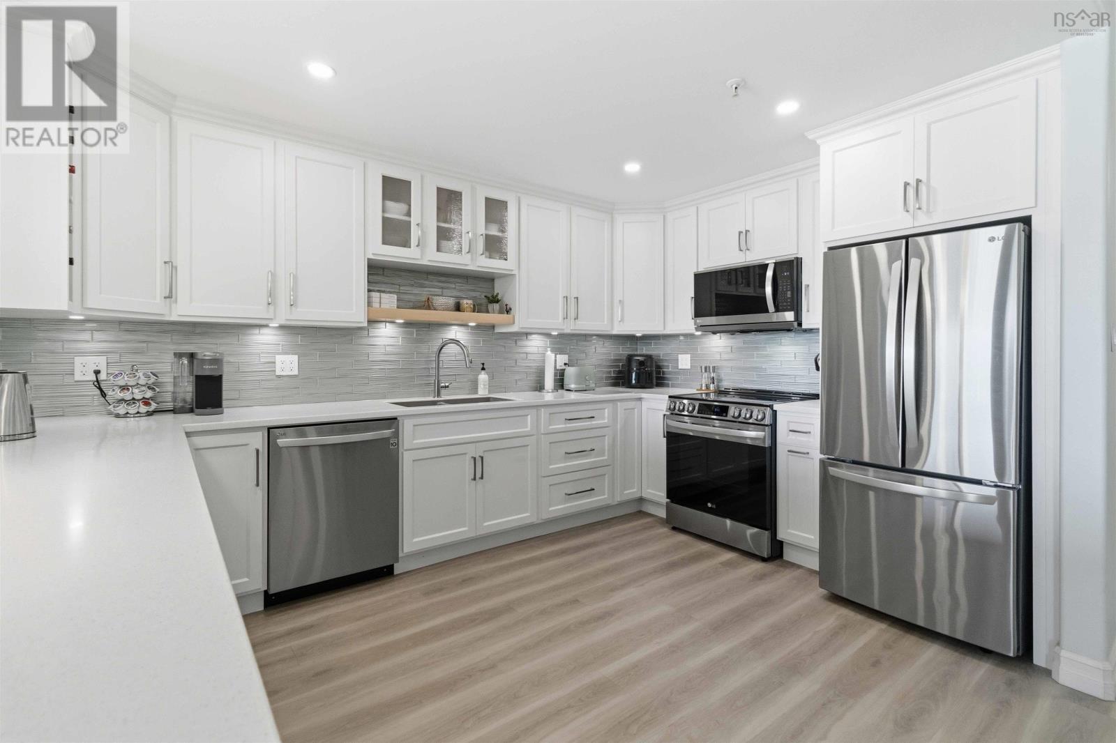 Property 41 of 42 of 308 50 Nelsons Landing Boulevard