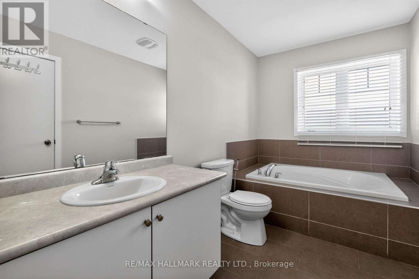 94 GOLDEN SPRINGS DRIVE - 22