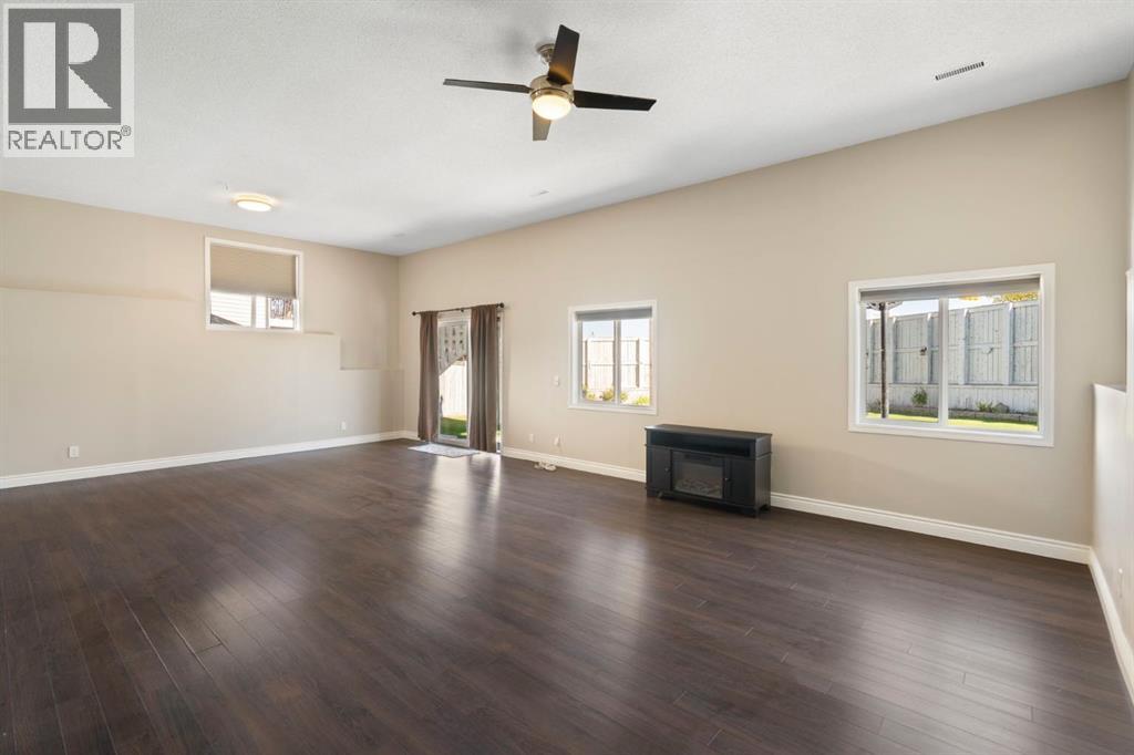 Single Family House 3 Level for Sale in  Panorama Hills Road NW Panorama Hills Calgary 