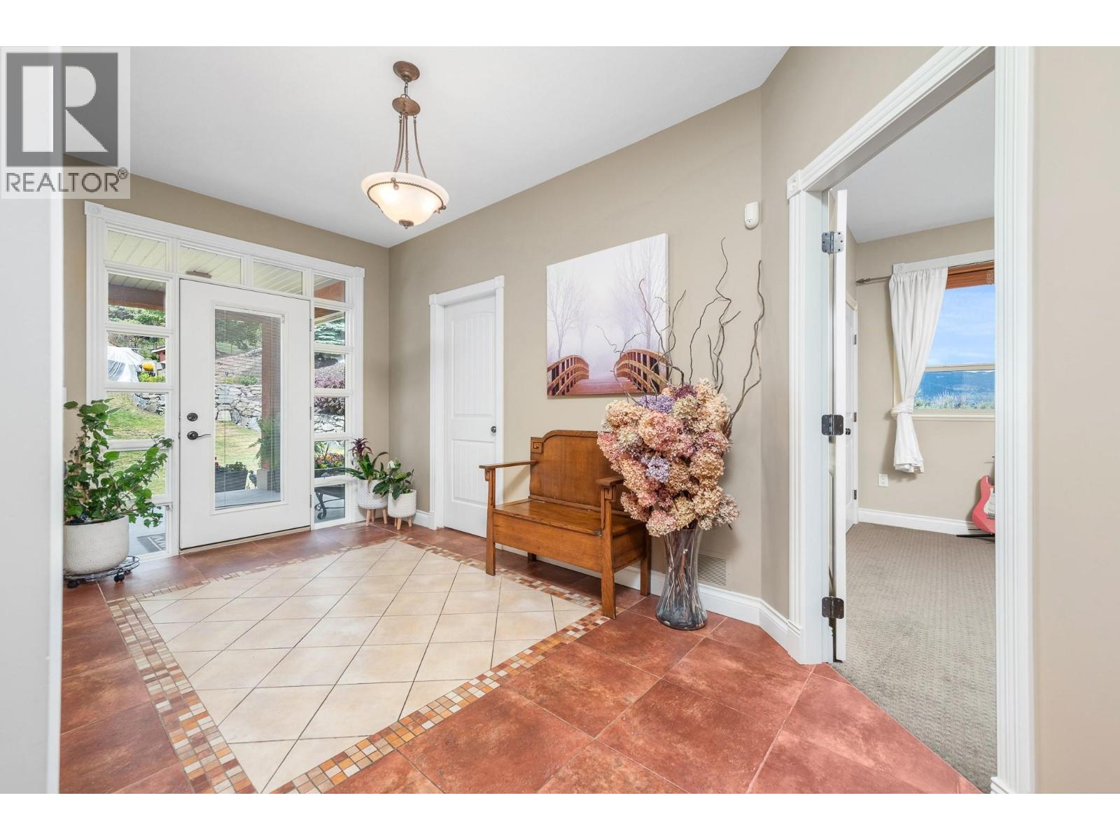 7551 Tronson Road - 31