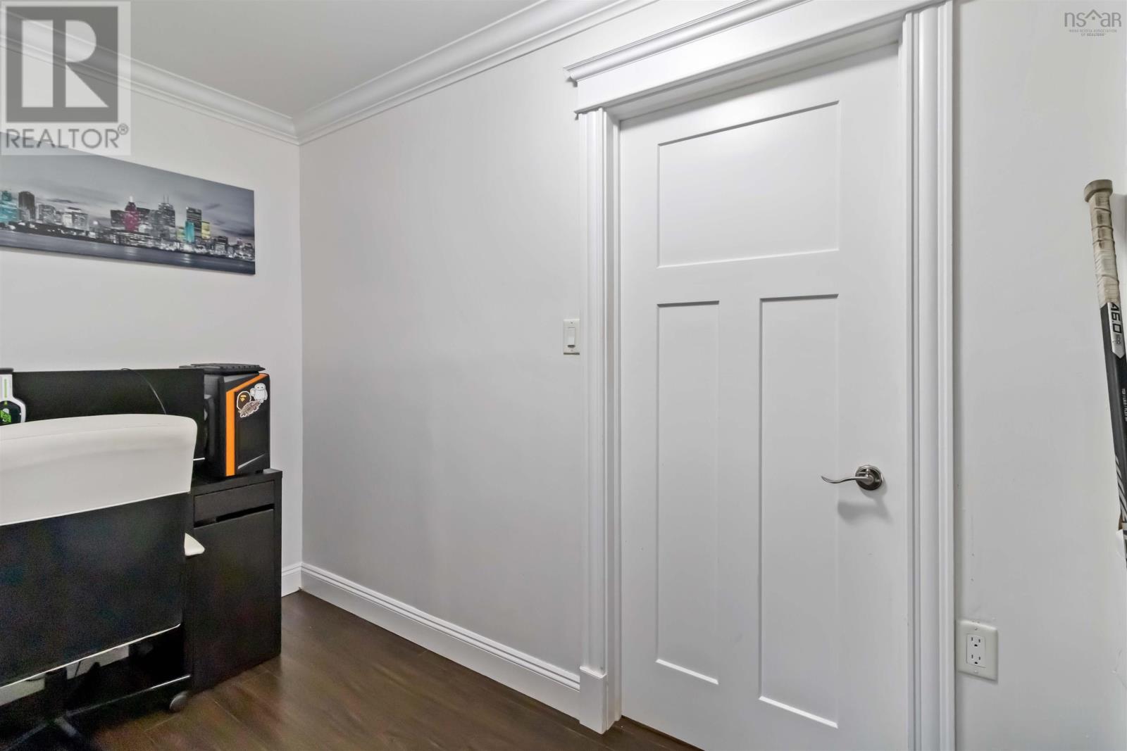 Property 35 of 37 of 115 Waterwheel Crescent