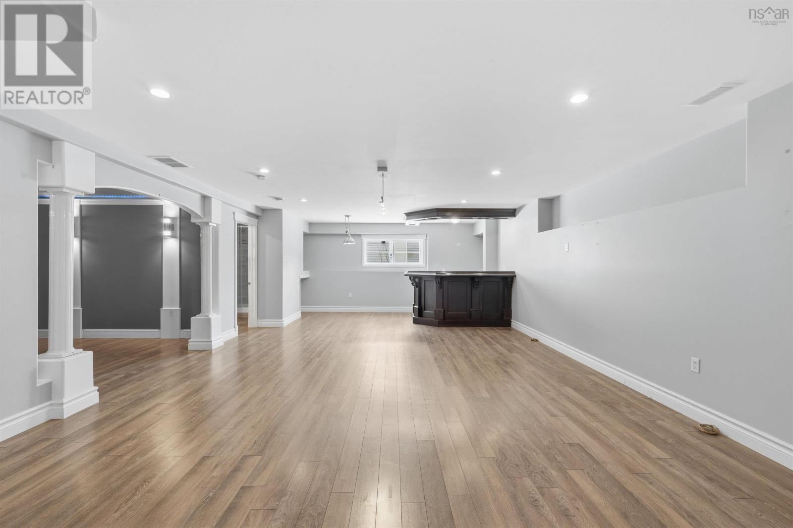 Property 48 of 51 of 9 Haliburton Crescent