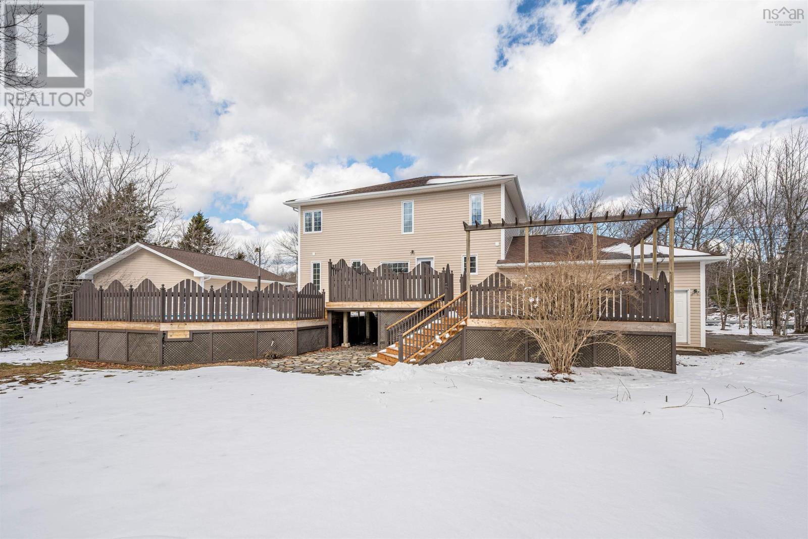 Property 26 of 51 of 9 Haliburton Crescent