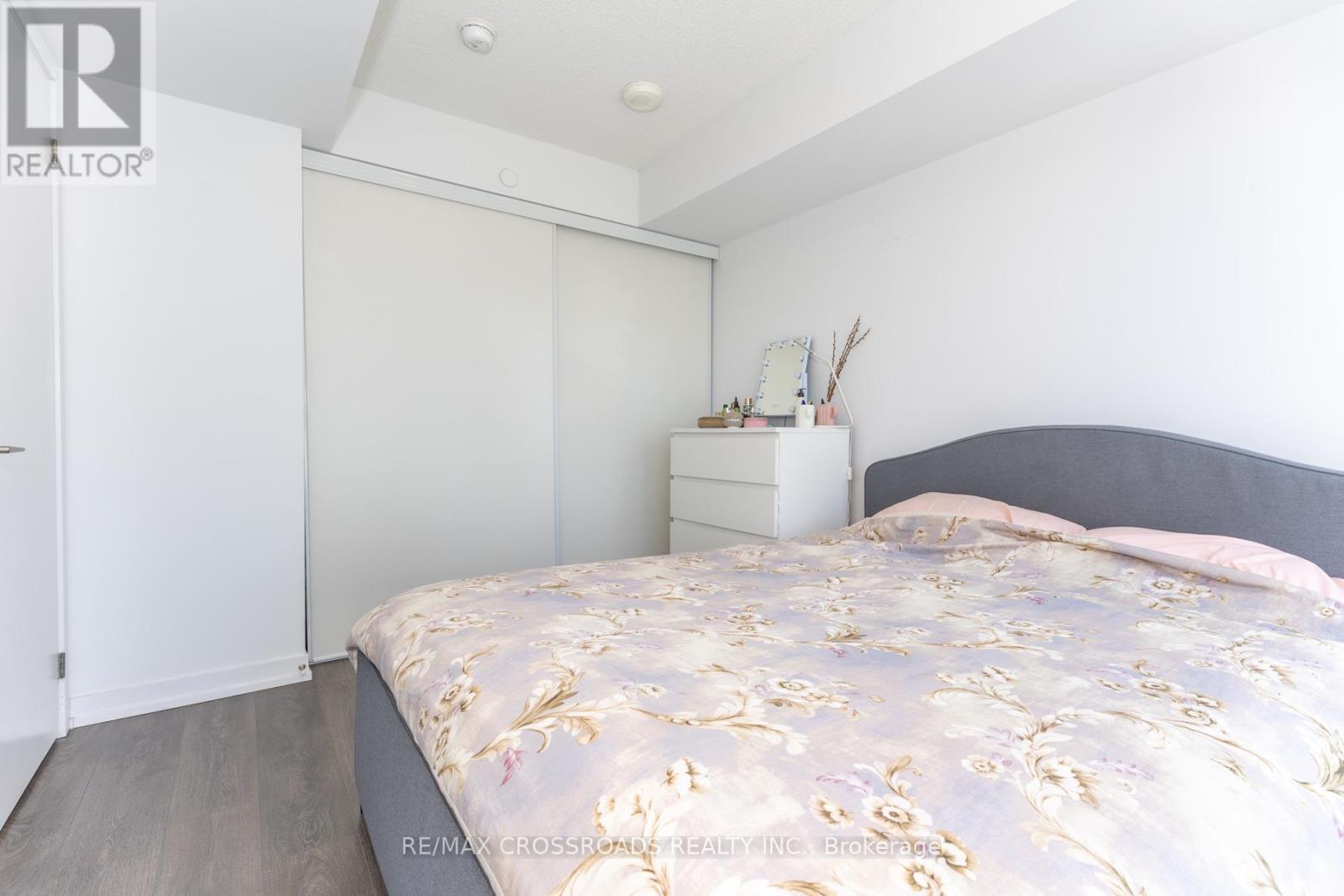 #2103 125 REDPATH AVENUE - 24