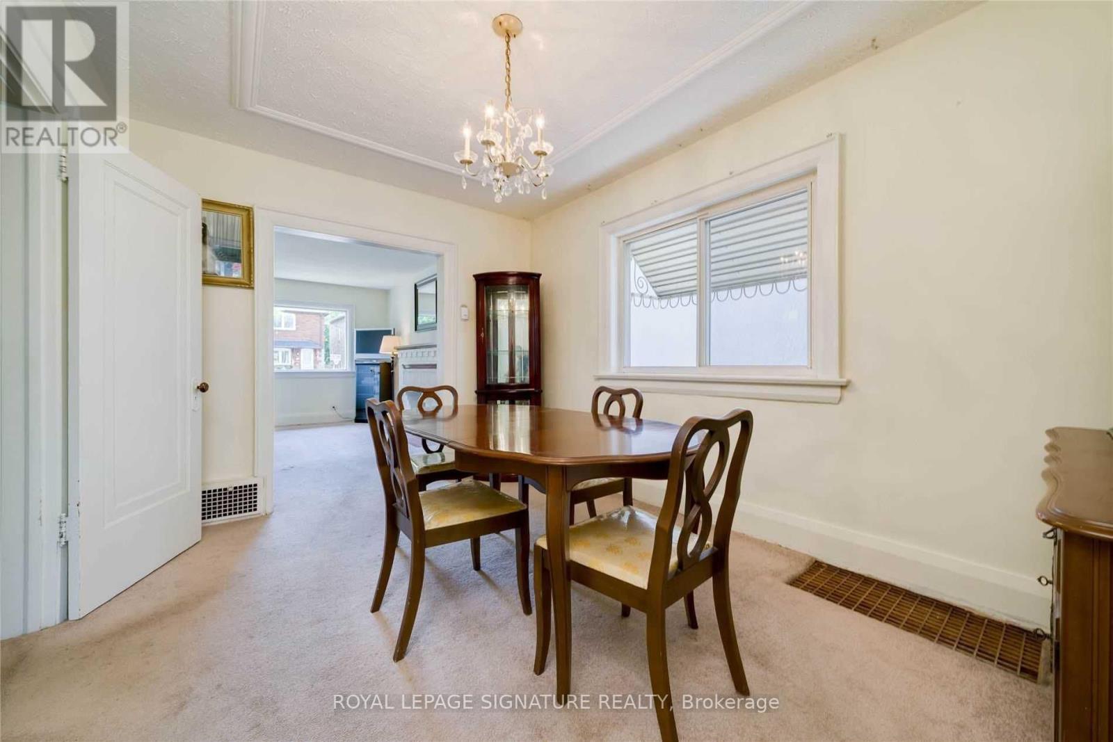 66 GLENGARRY AVENUE - 12