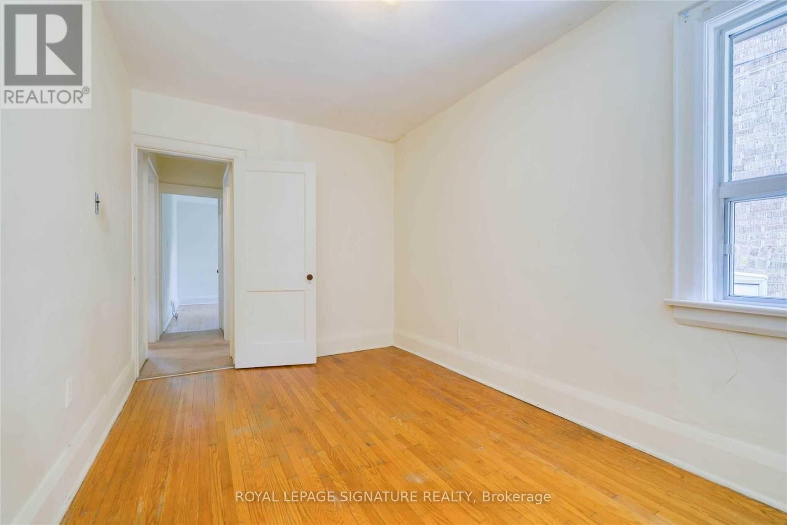 66 GLENGARRY AVENUE - 21