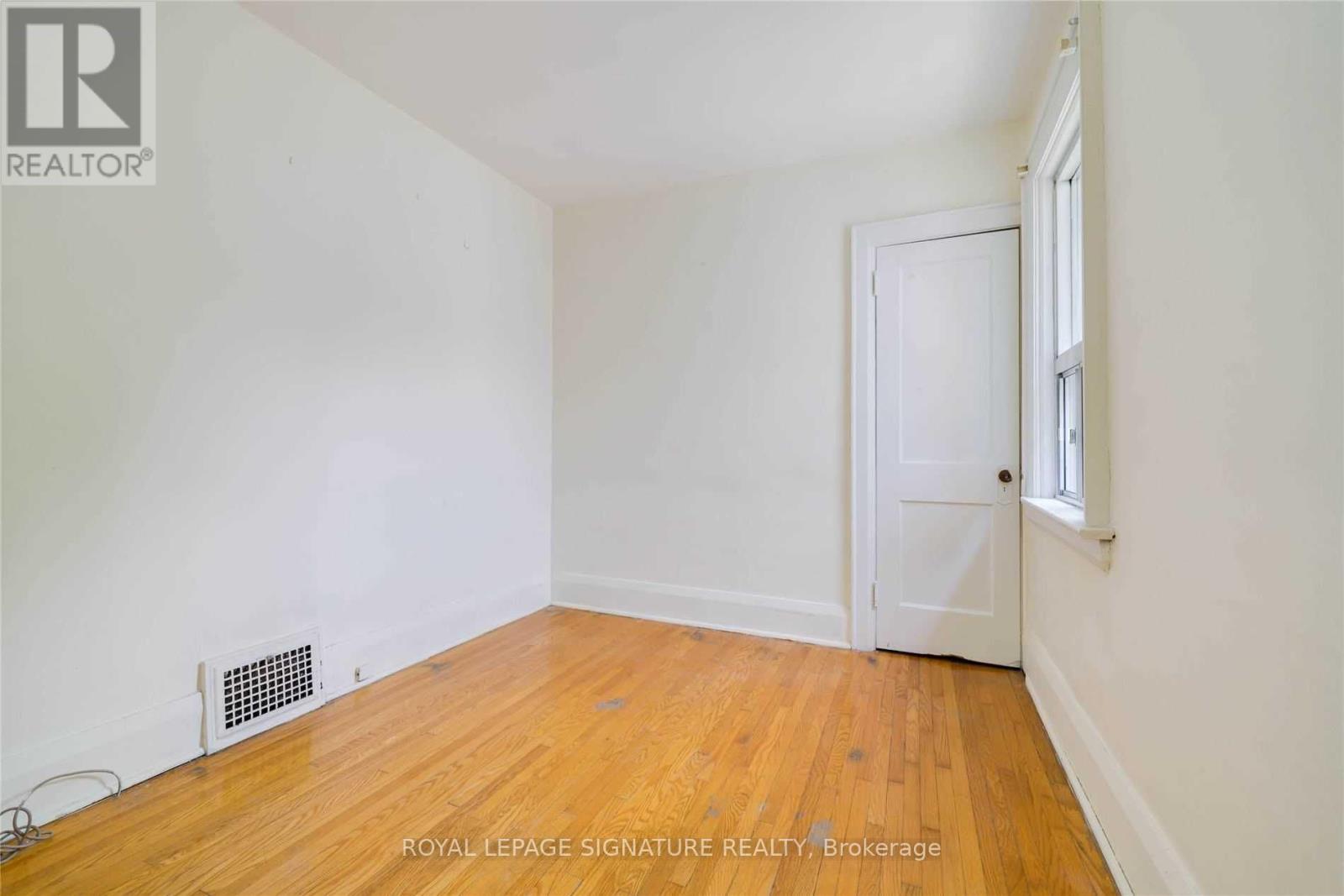66 GLENGARRY AVENUE - 23