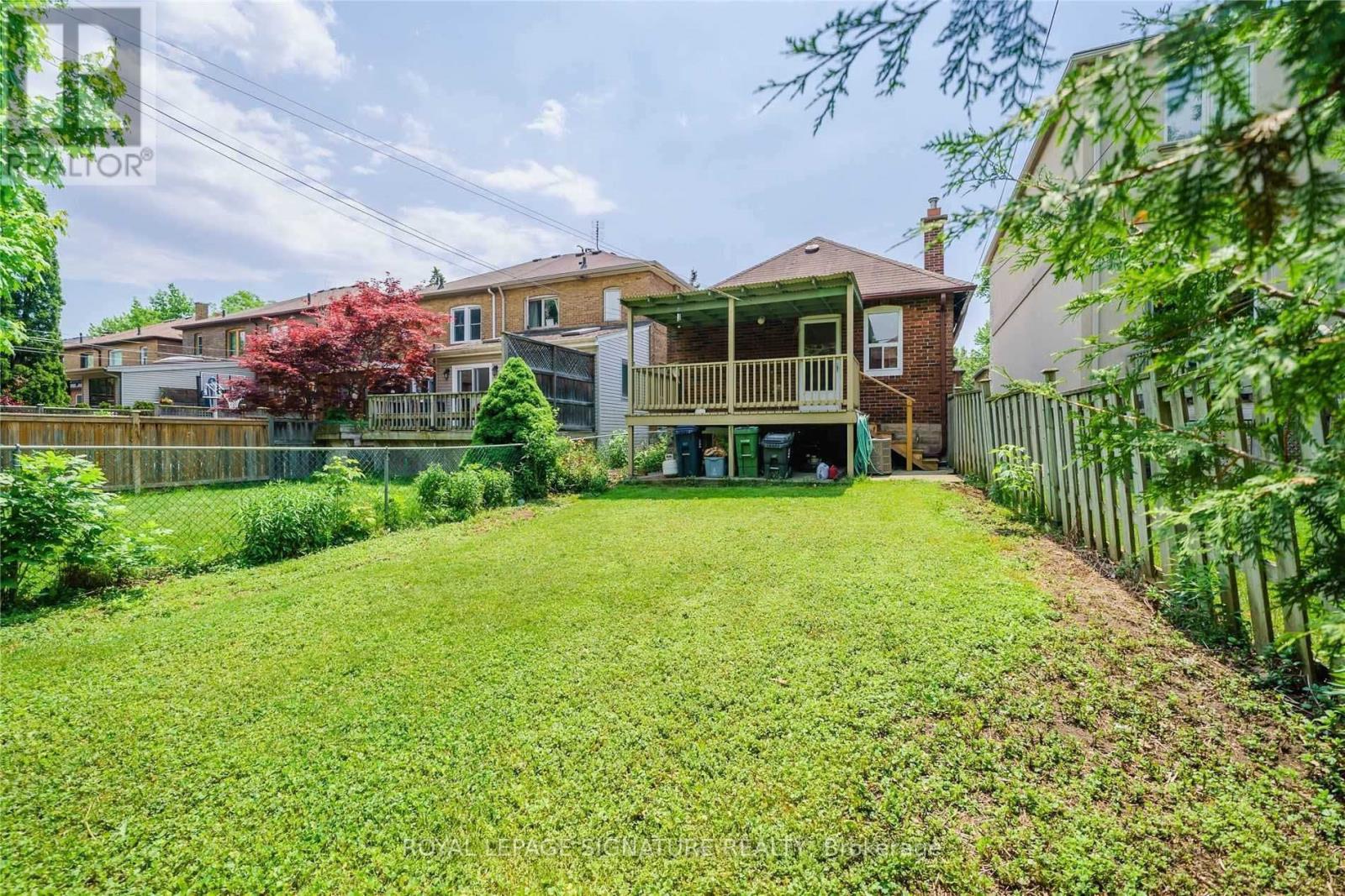 66 GLENGARRY AVENUE - 34
