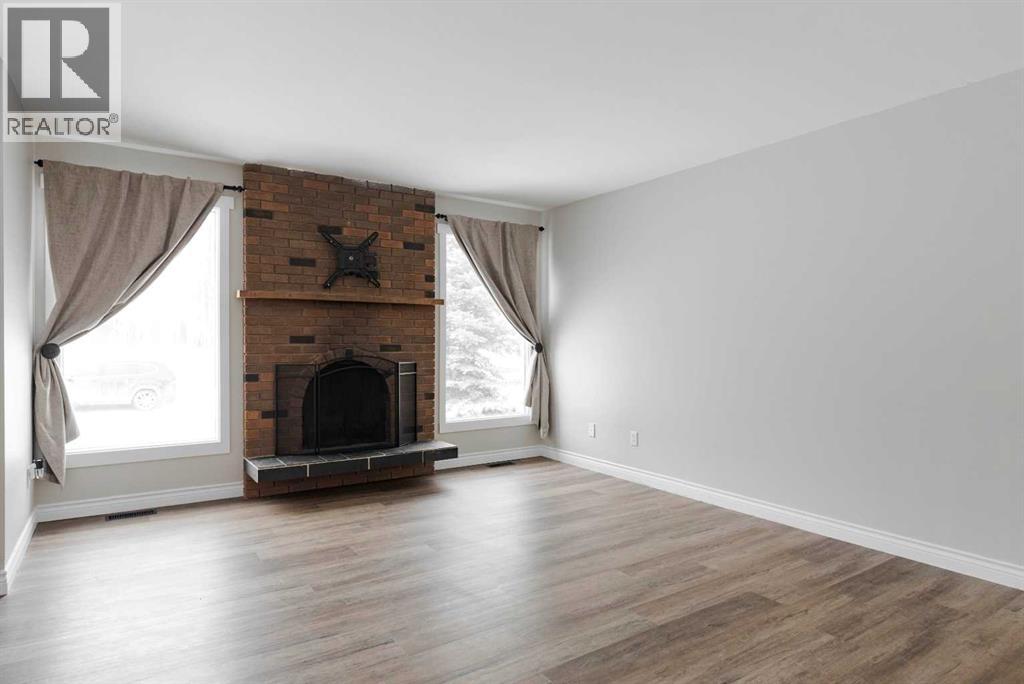 209 Woodland Drive, Fort McMurray