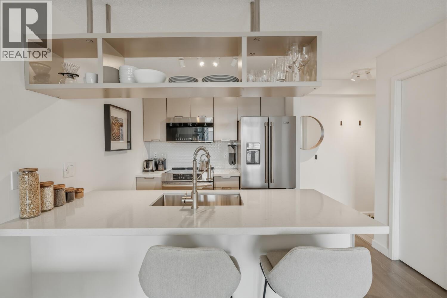 1707 1082 SEYMOUR STREET