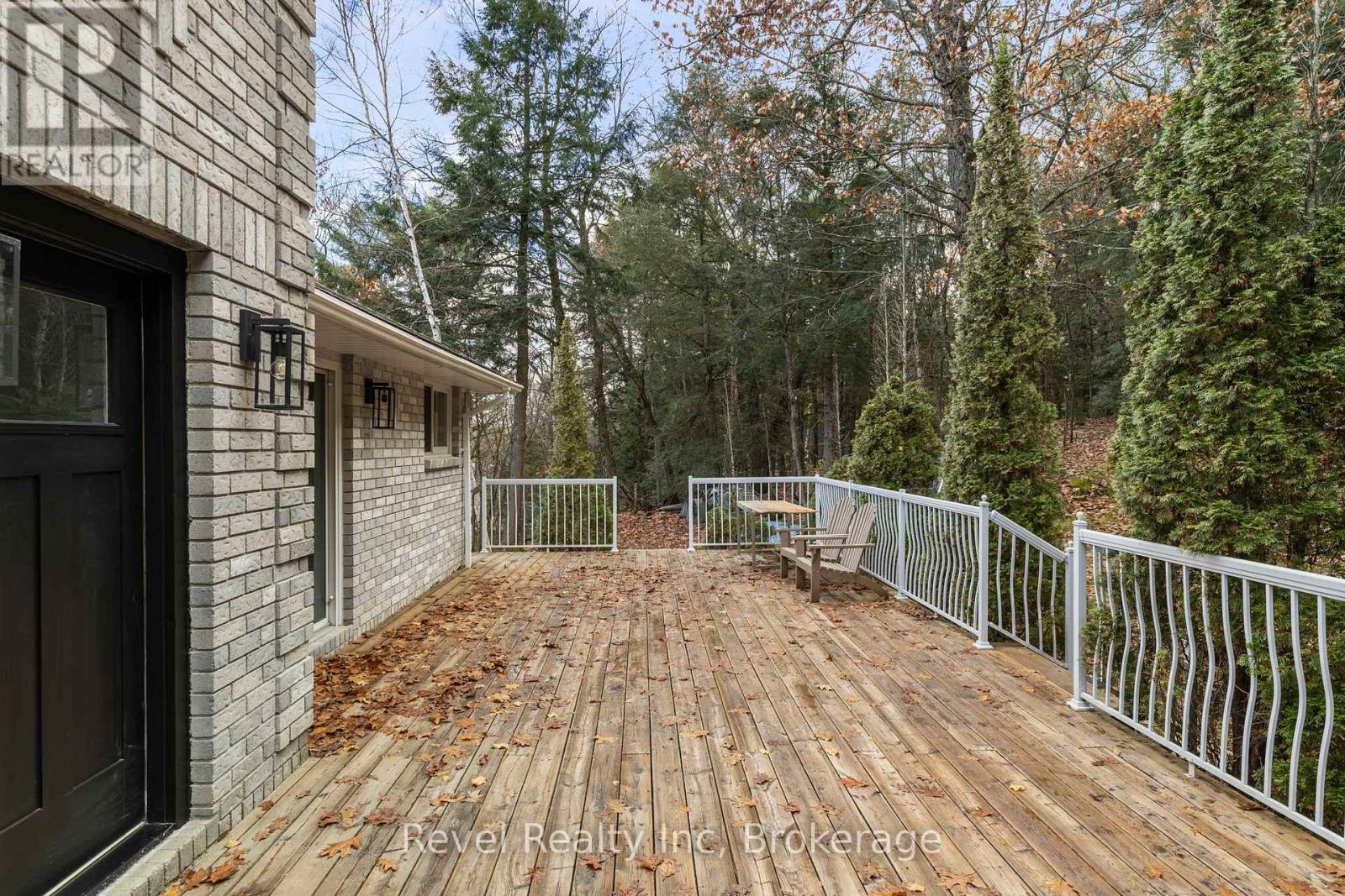 75 SILVER POINT DRIVE - 24