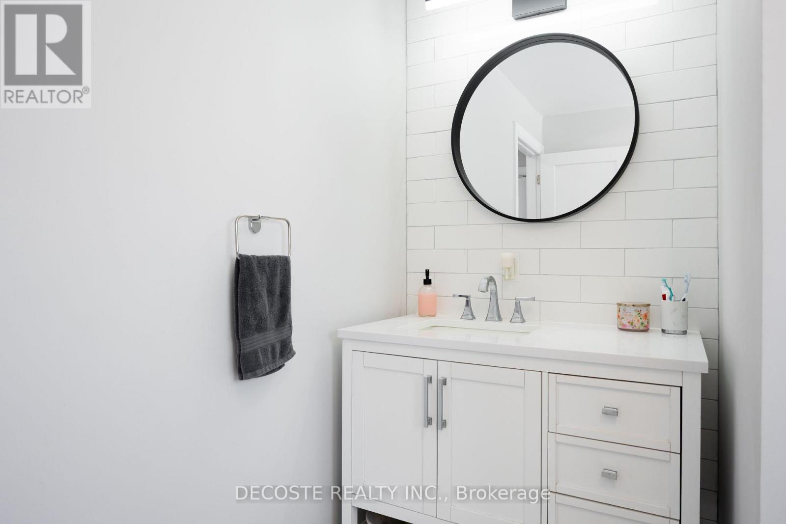 15 MARLBOROUGH STREET - 11