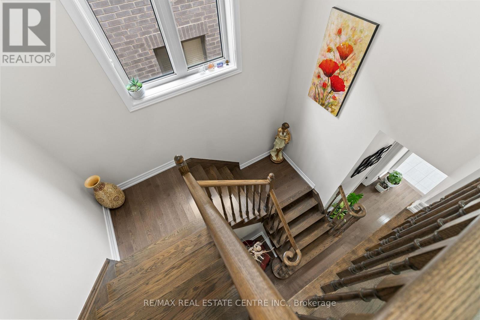 8 OCONNOR CRESCENT - 15