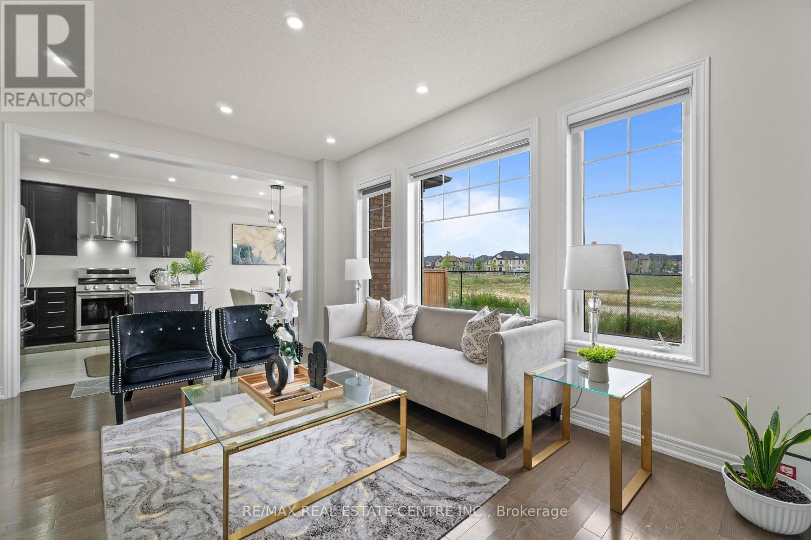 8 OCONNOR CRESCENT - 9