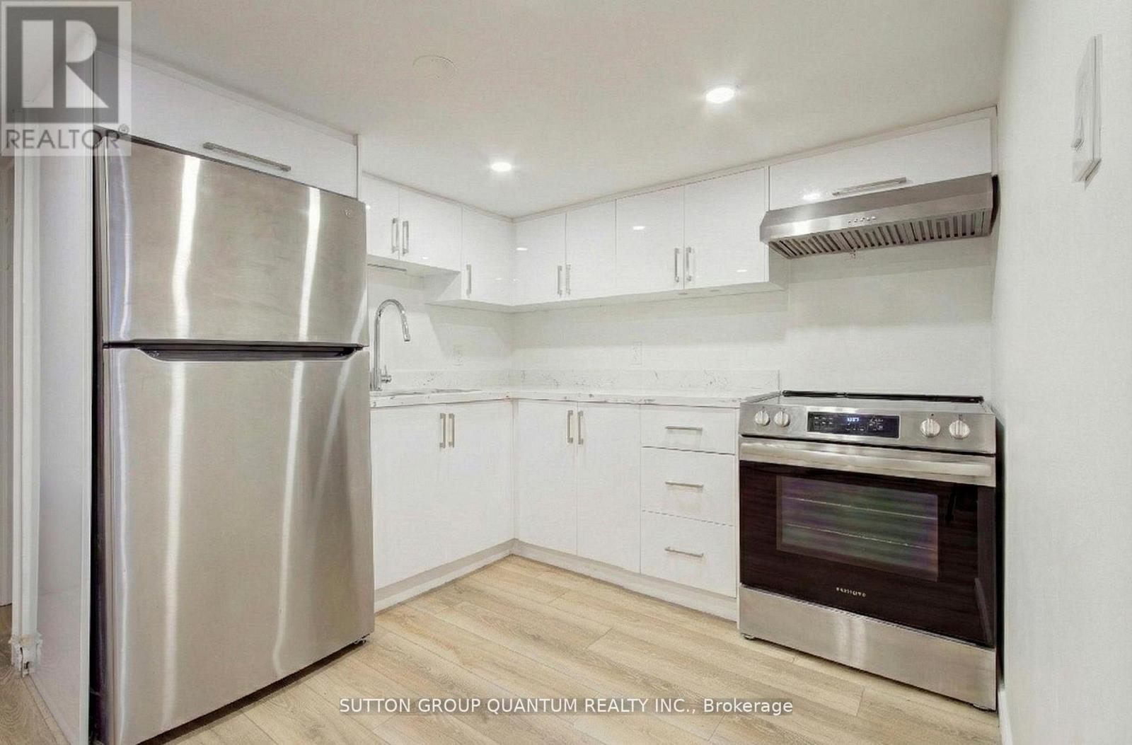 232 PEARSON AVENUE — photo 39
