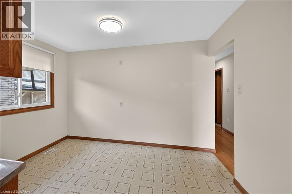 122 GLEN FOREST Drive - 10