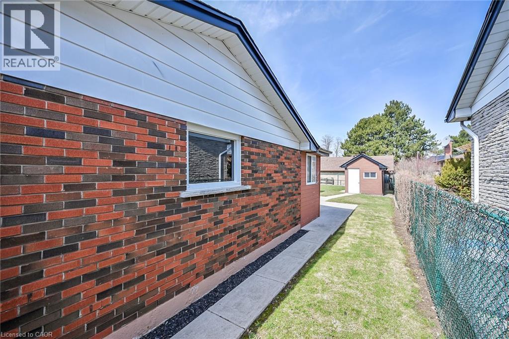 122 GLEN FOREST Drive - 40