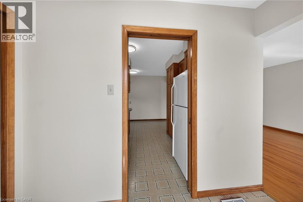 122 GLEN FOREST Drive - 6
