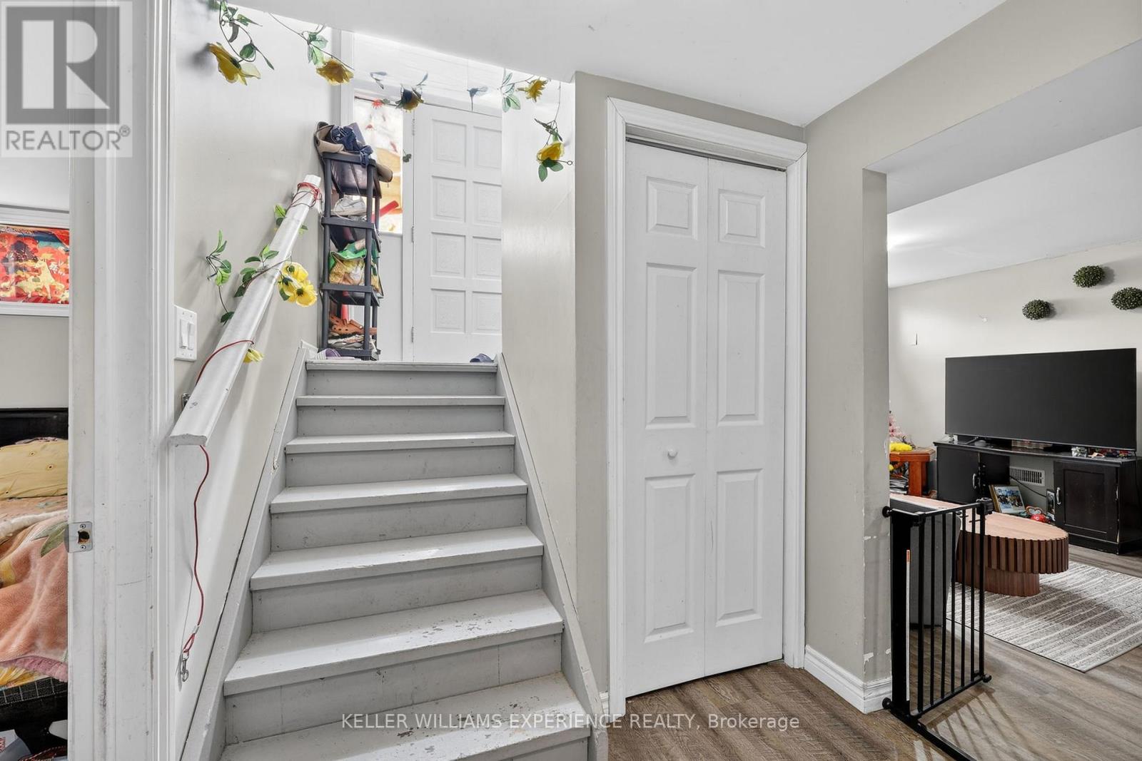 158 CUNDLES ROAD E - 17