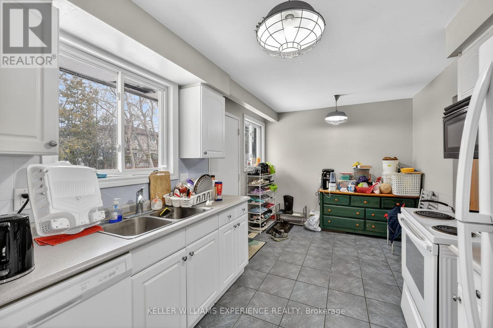 158 CUNDLES ROAD E - 20