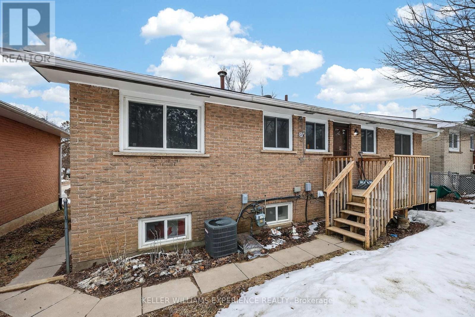 158 CUNDLES ROAD E - 32
