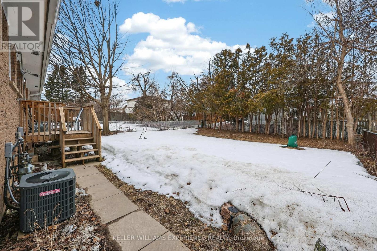 158 CUNDLES ROAD E - 34