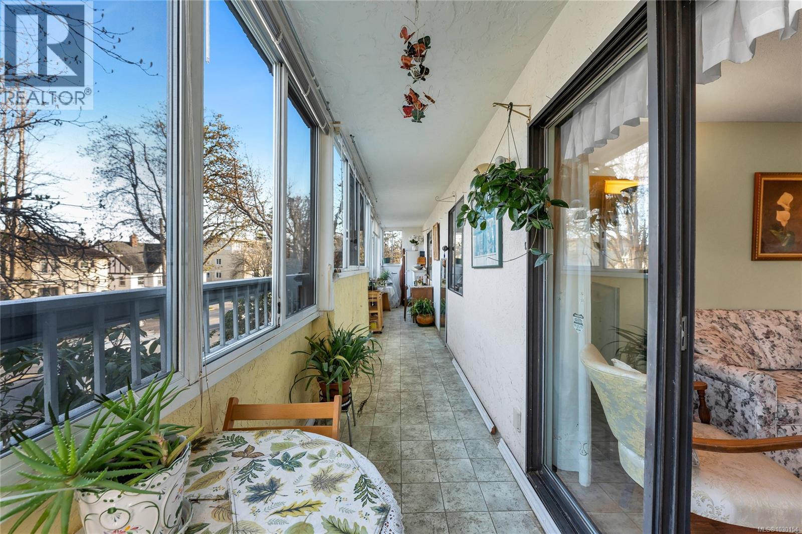 207 1050 Park Boulevard, Victoria