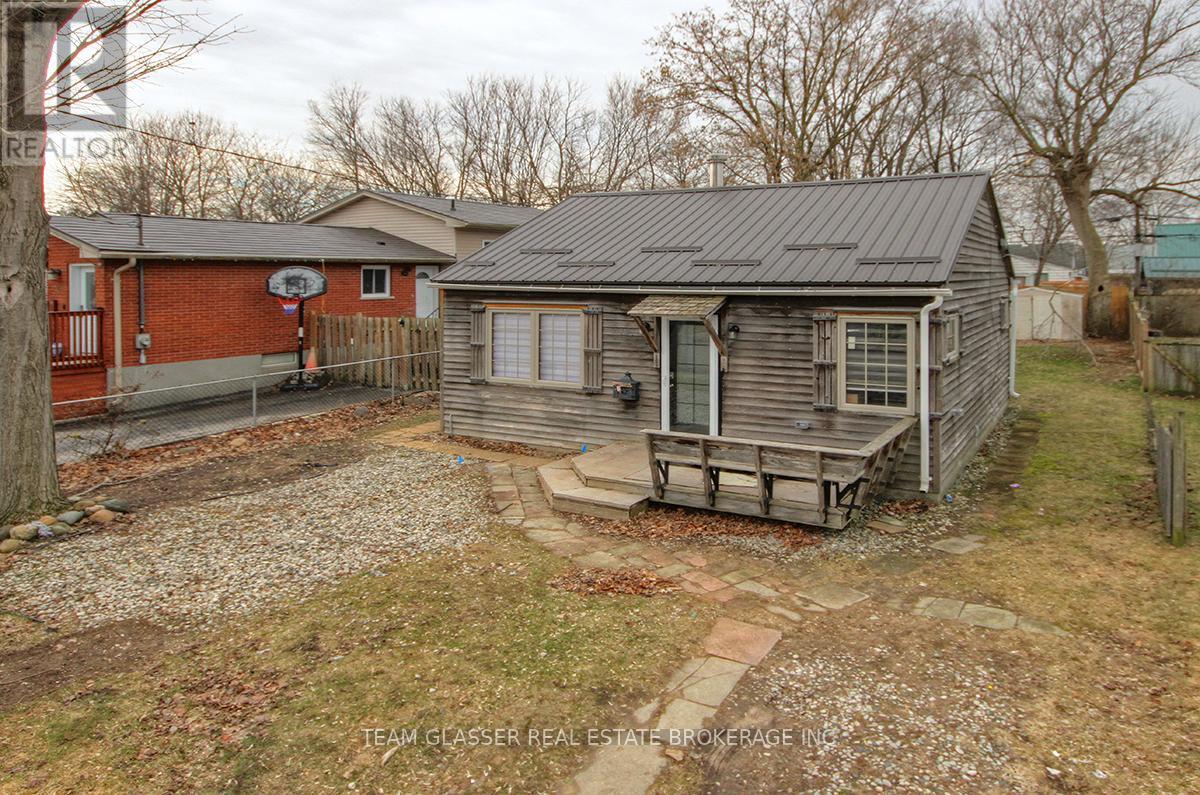 173 ELGIN STREET - 1