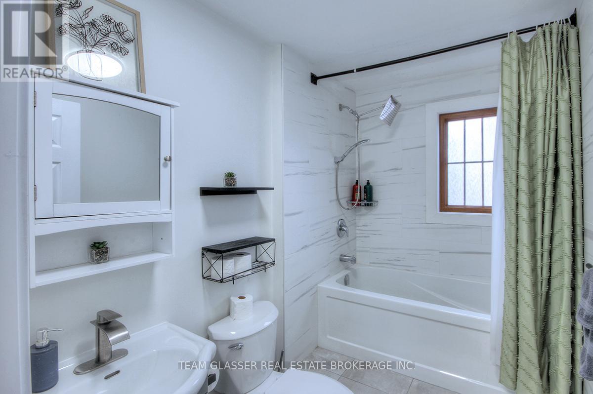 173 ELGIN STREET - 22
