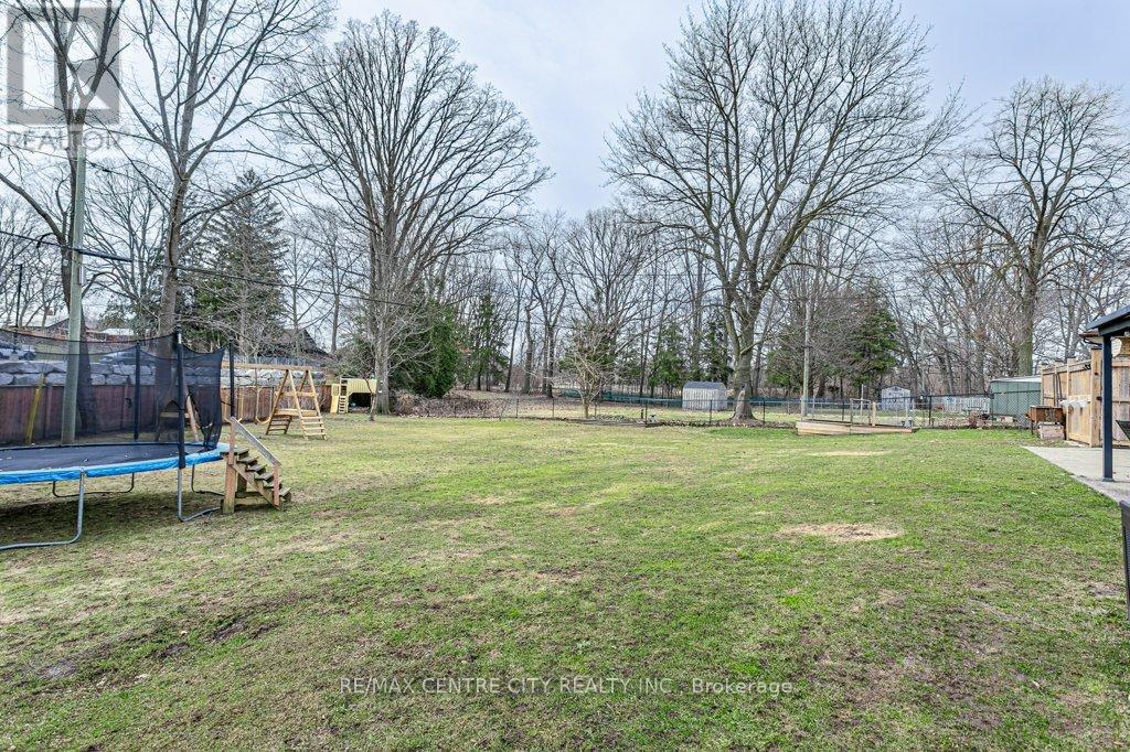 21 STRATHCONA DRIVE Property Photo