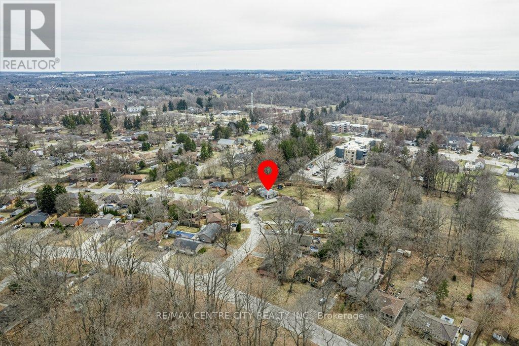 21 STRATHCONA DRIVE Property Photo