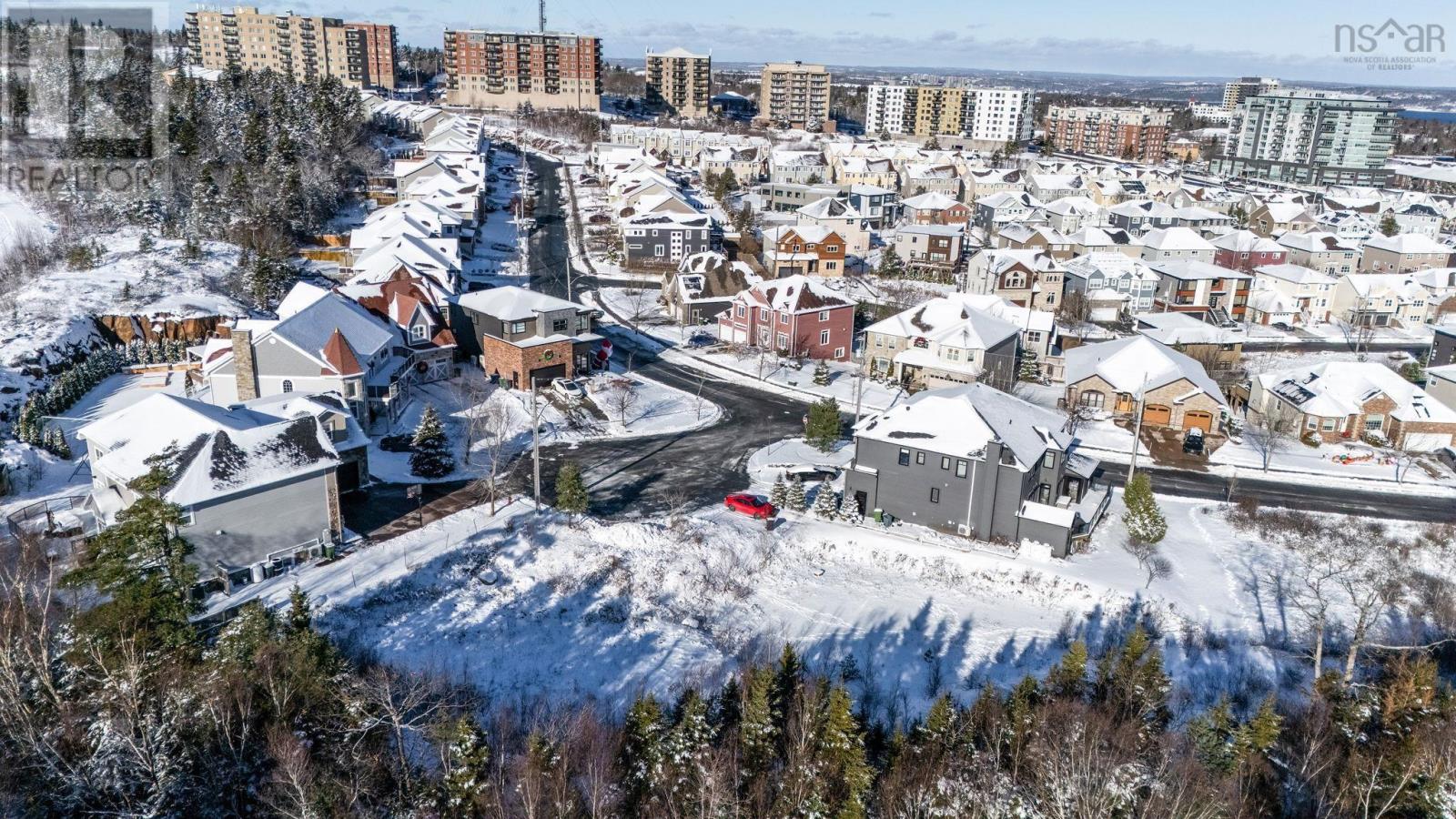 Property 6 of 12 of SF13 16 Lauderdale Court