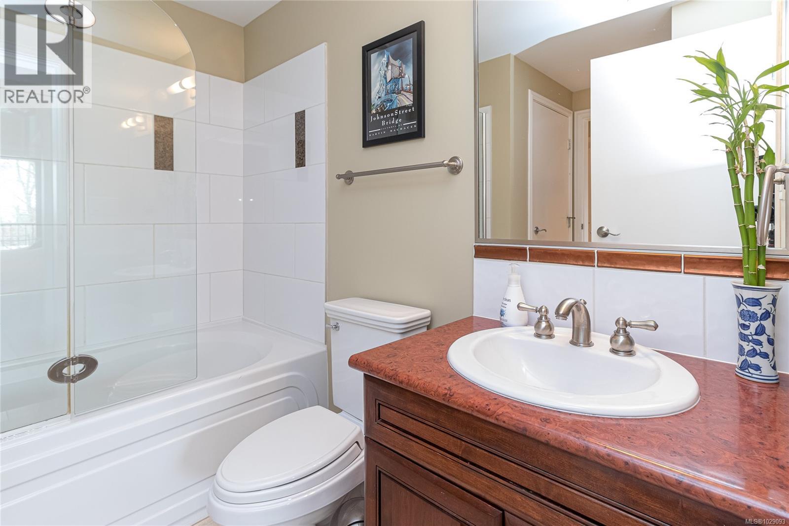 #207 1335 BEAR MOUNTAIN PKWY - 16