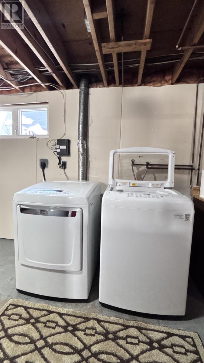 Property 27 of 38 of 130 PASSCHENDAELE Avenue