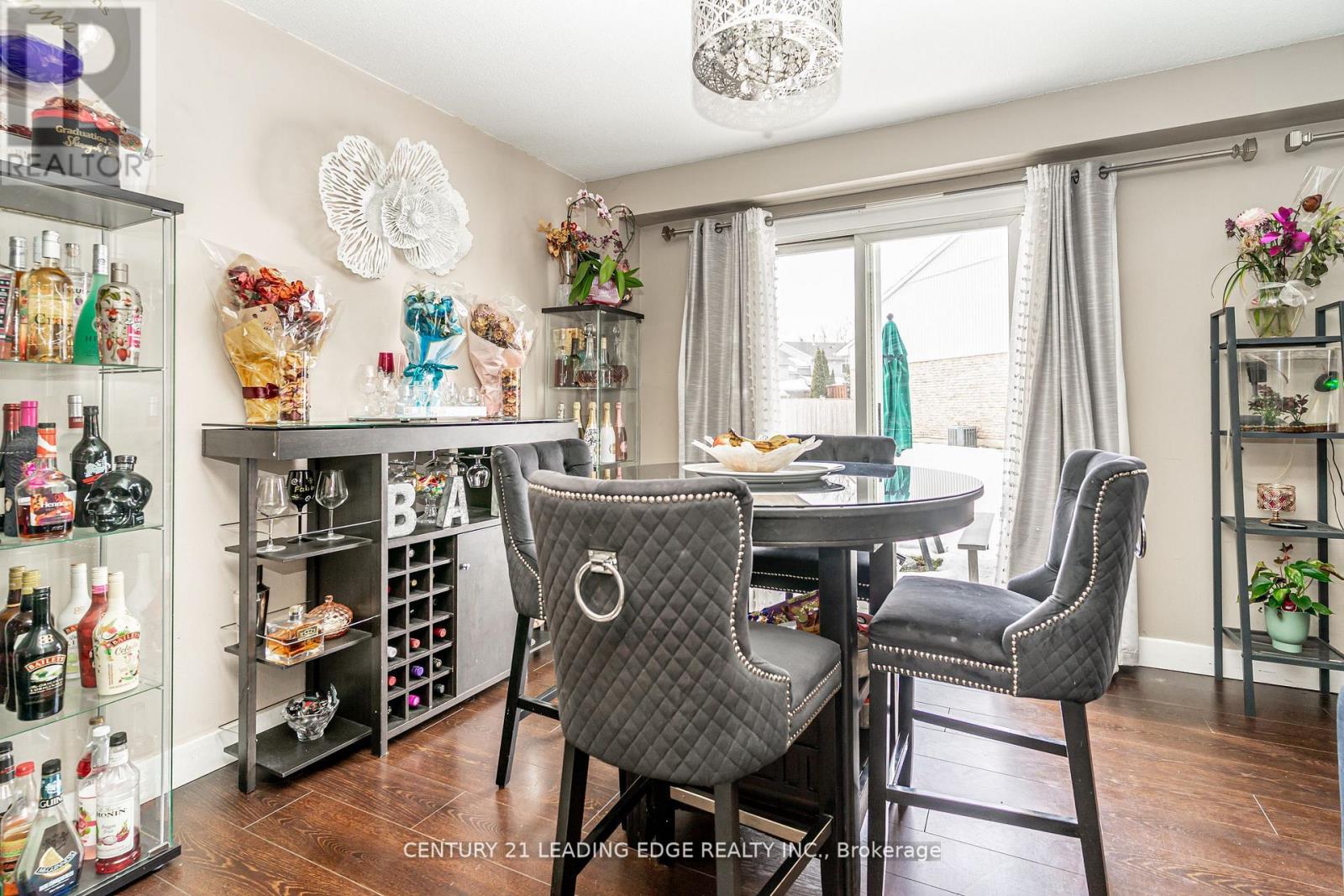 #9 399 VODDEN STREET E - 15