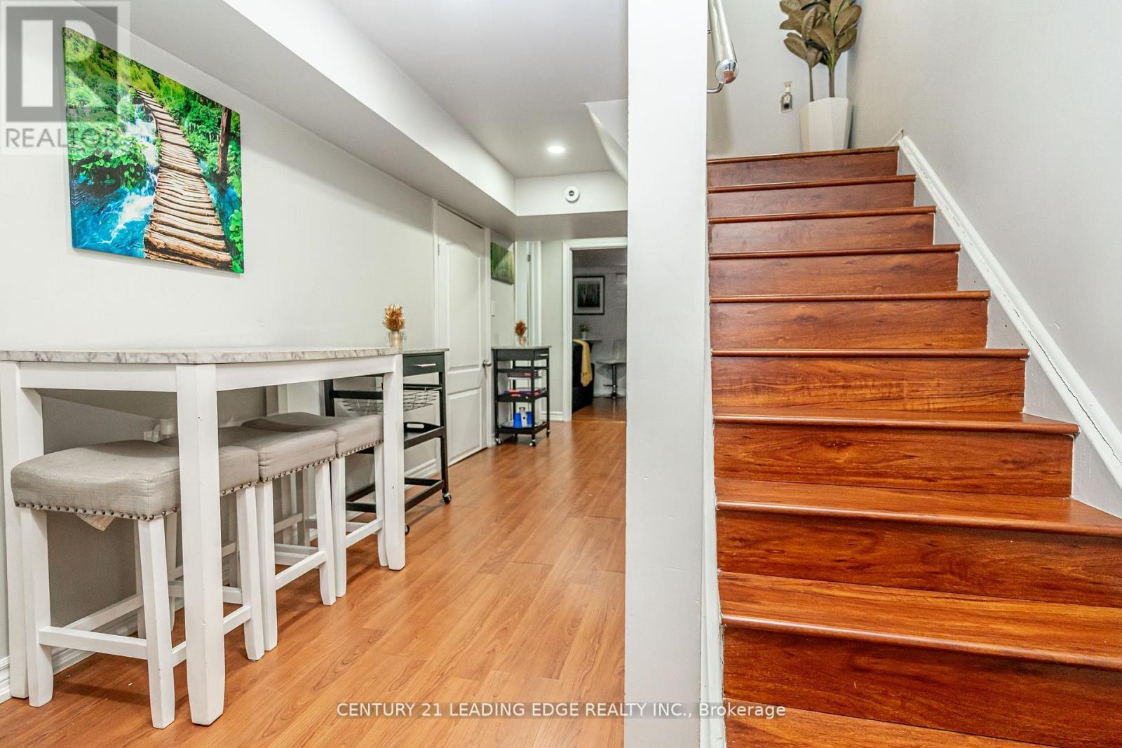 #9 399 VODDEN STREET E - 30